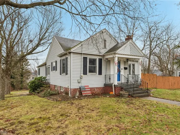 2579 Robindale Ave, Akron, OH 44312