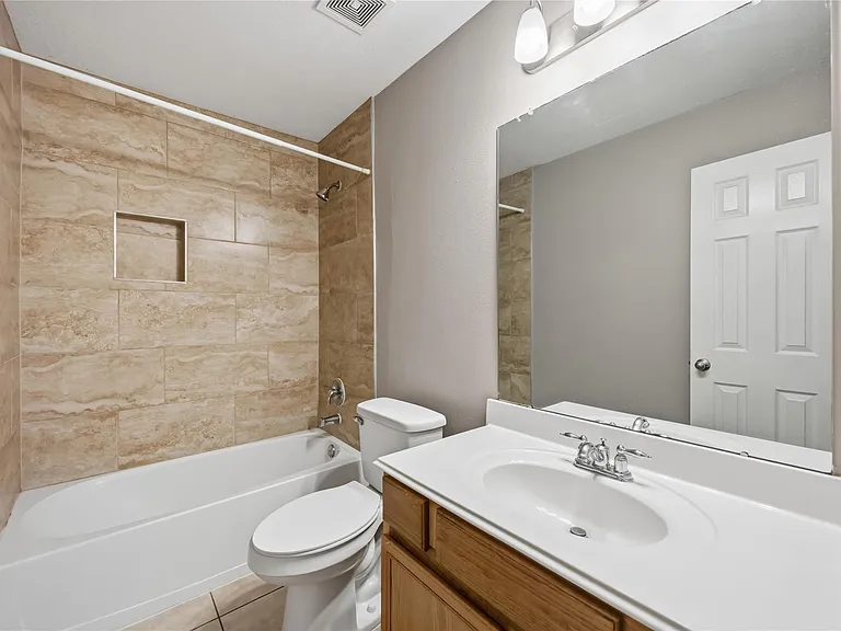 2734 Trinity Glen Ln — Photo 22