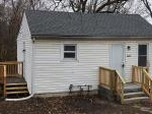 2222 S Arlington Ave