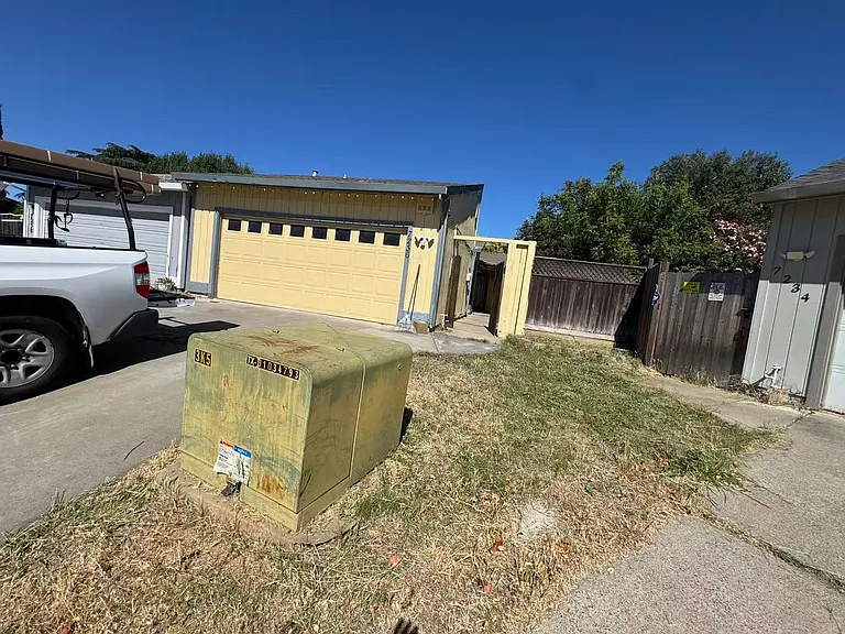 7236 Winterwillow Ct — Photo 1