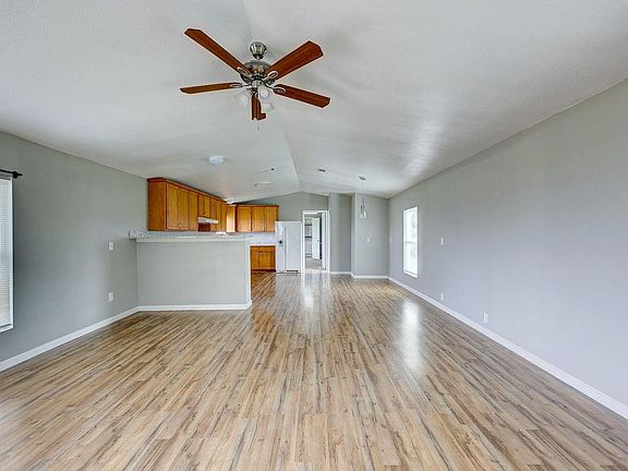 4th image of 599 Rocky Ridge Ln