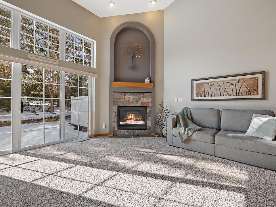 1st image of 1027 River Place BOULEVARD
