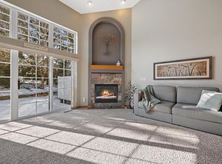 1027 River Place BOULEVARD, Waukesha, WI