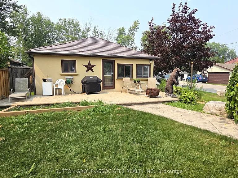 1099 Poplar Rd — Photo 22