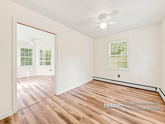3rd image of 8 McCroy Dr
