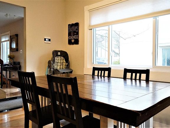 3rd image of 1023 Kings Ct