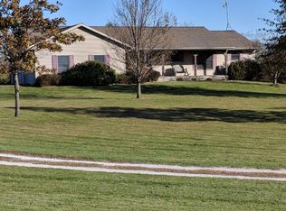 1810 County Road 75 N, Carlock, IL 61725