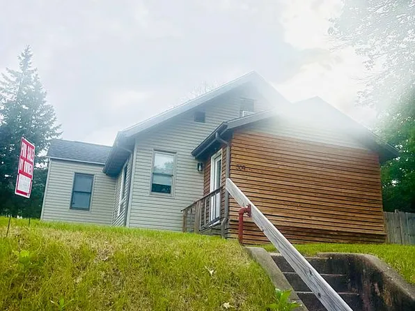 509 Dickinson Blvd, Kingsford, MI 49802