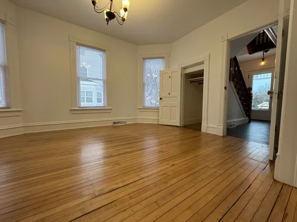 122 North St, Sun Prairie, WI 53590