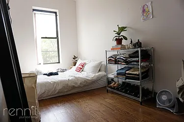 Rented by Rennit Inc.