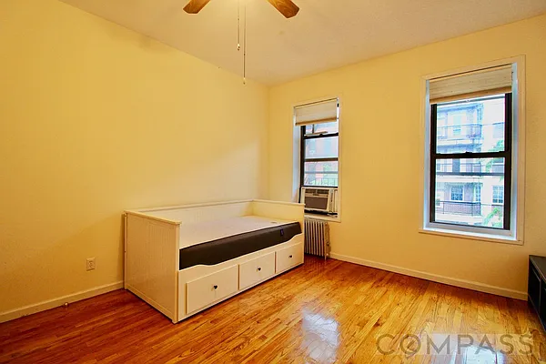 Rented by Compass | media 28