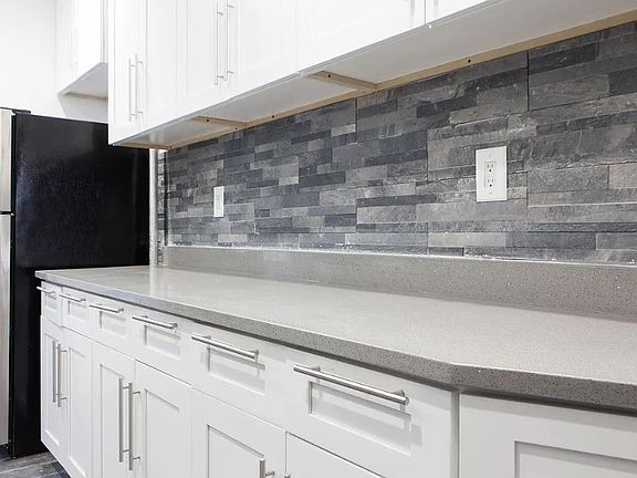 5th image of 282 Lenox Ave APT 4