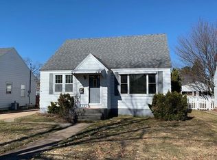 718 S 15th St, Escanaba, MI 49829