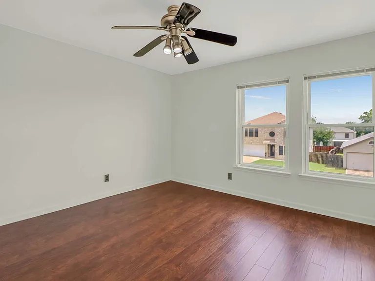 5923 Walnut Mill Dr — Photo 32