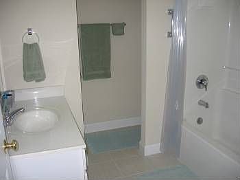 2nd image of 5016 Glen Cove Dr