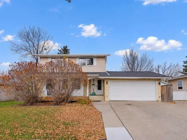 9 Akins Dr, Saint Albert, AB T8N 2H6