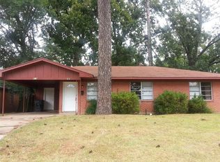 919 Pine Tree Dr, Shreveport, LA 71106
