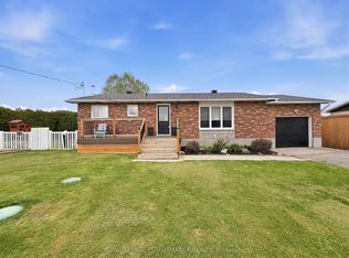 3071 Young St, Clarence Rockland, ON K0A2A0