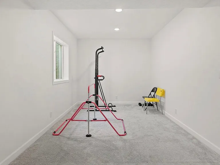 5335 Daffodil Dr — Photo 28