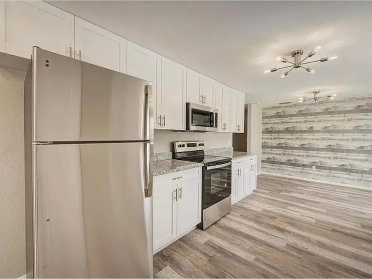 8223 Drycreek Dr — Photo 13
