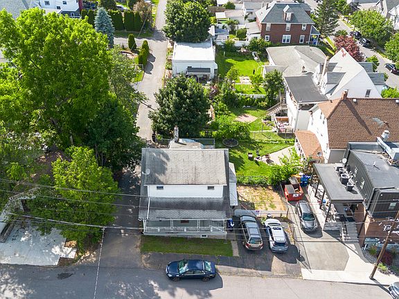 4th image of 915 N Rebecca Ave