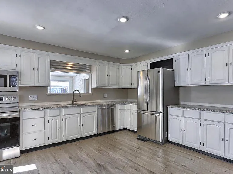 3216 Green St — Photo 5