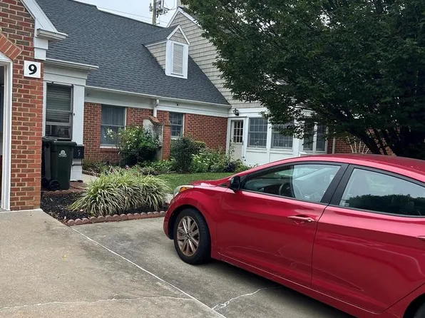 9 E Village Rd #9, Newark, DE 19713