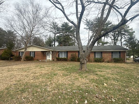 2nd image of 323 Grandview Dr
