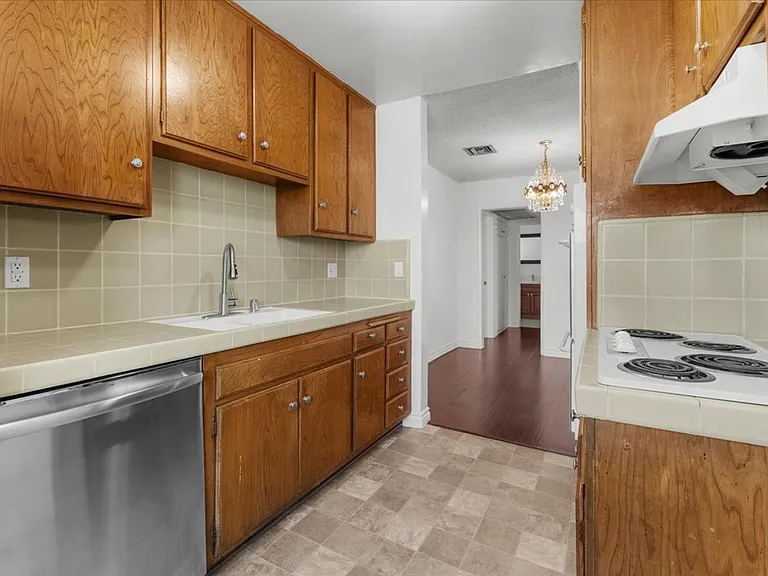 309 S Doheny Dr — Photo 5