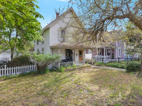 631 Siskiyou Blvd, Ashland, OR 97520