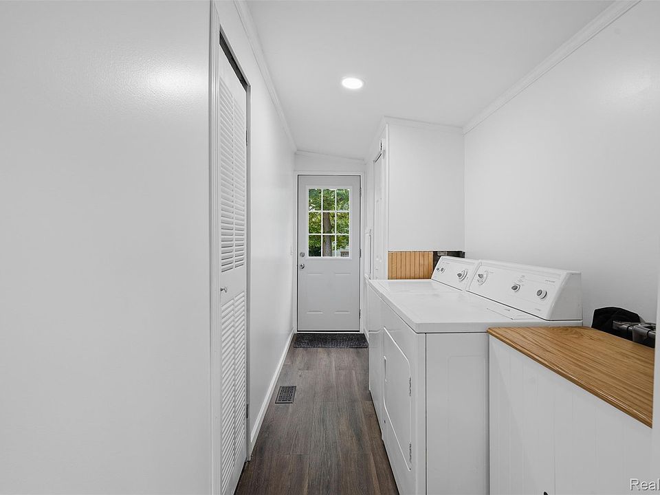 41824 Riggs Rd, photo 20