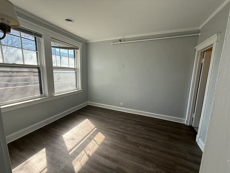 561 Lincoln Ave #5 — Photo 4