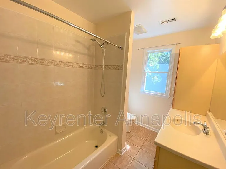 1161 Green Holly Dr — Photo 23