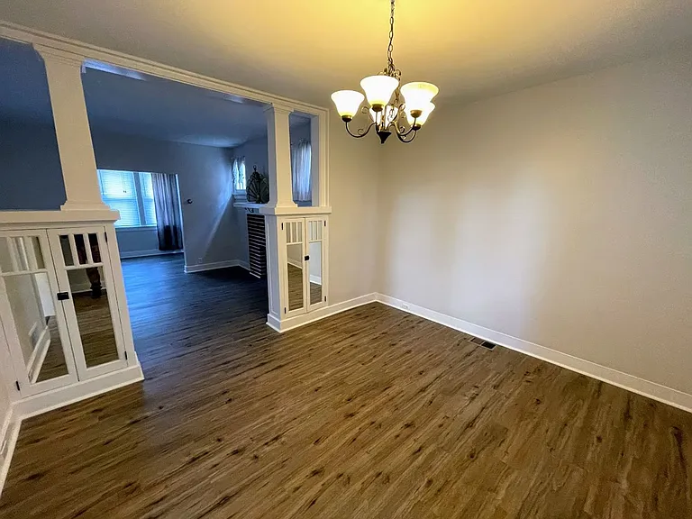 205 Van Wyck Ave — Photo 6
