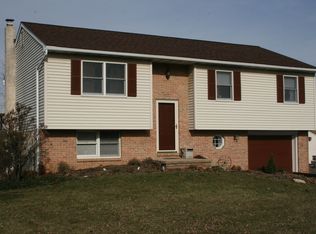 1223 Shetland Cir, East Earl, PA 17519