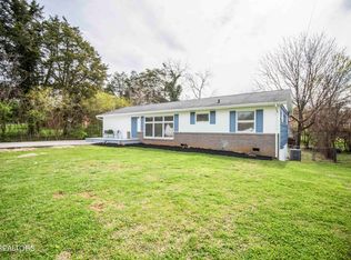 302 Woodhaven Ln, Clinton, TN 37716