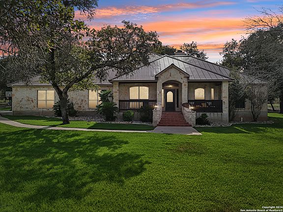 2nd image of 112 CITY VIEW DR