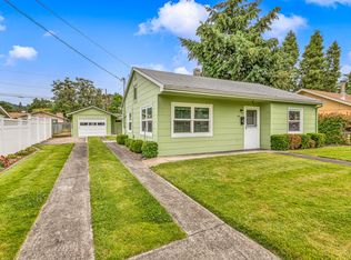 922 SW I St, Grants Pass, OR 97526