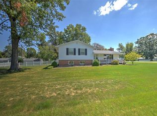 2966 Crestwood Dr, Decatur, IL 62521