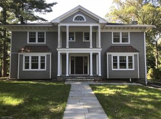 12 High St, Summit, NJ 07901