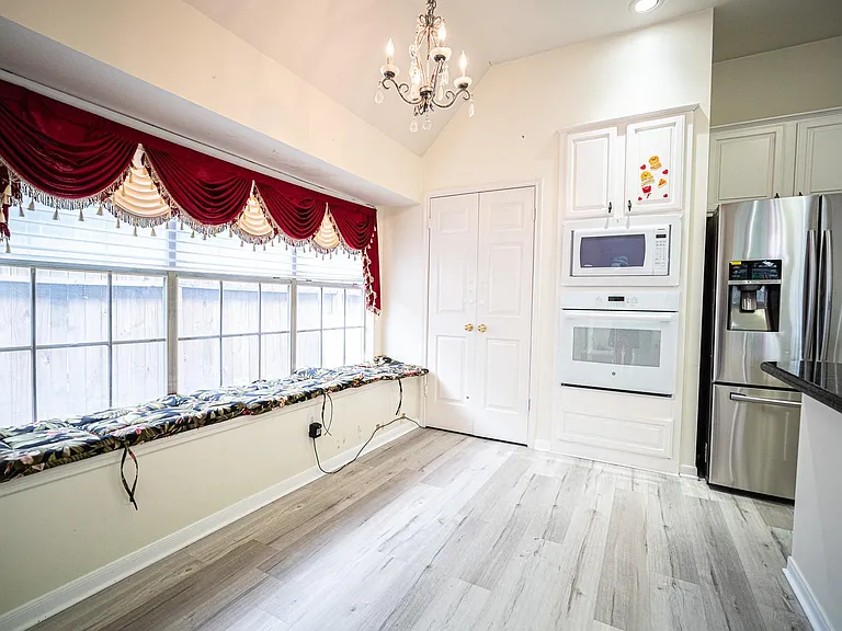4503 Oak Valley Dr — Photo 11