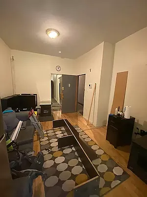 Rented by RENTBK LLC | media 6