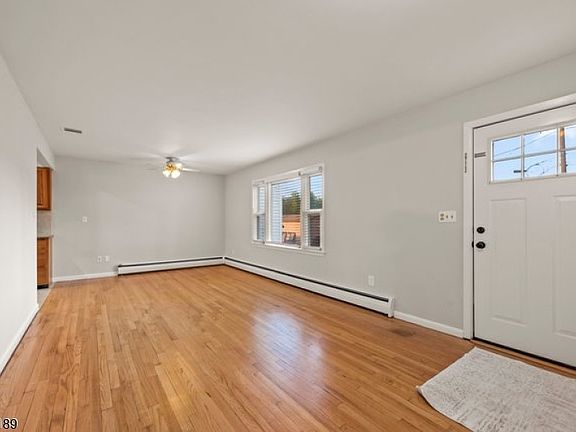 4th image of 47 River Rd