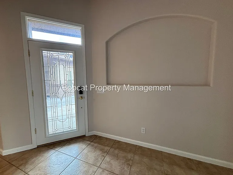 963 Ranchview Cir — Photo 13