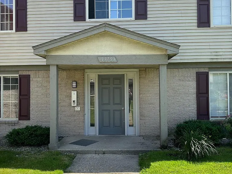 43780 Freeway Dr #90 — Photo 1