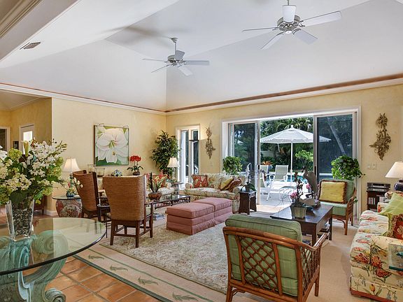 4th image of 123 Gomez Road