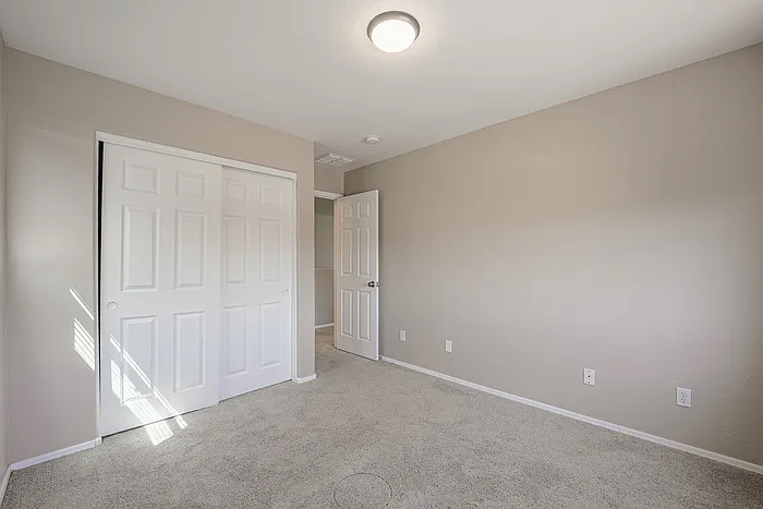 2516 W Saint Kateri Dr — Photo 25