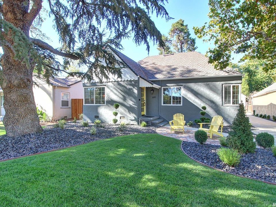 1st image of 691 Blackwood St