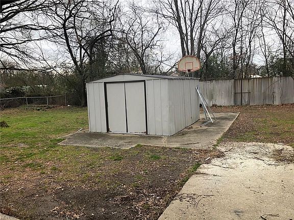 5th image of 803 Westwood Ave