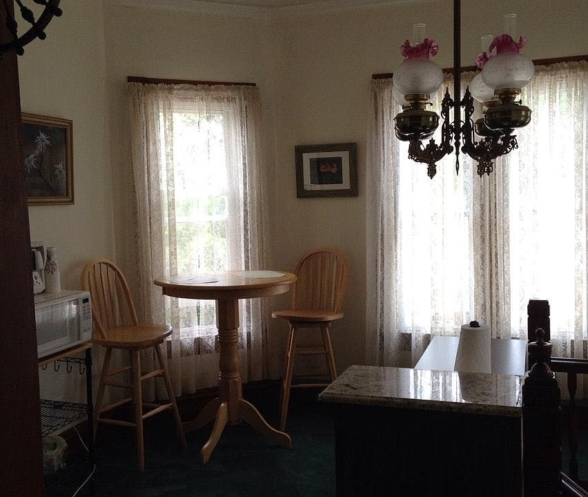 Upstairs breakfast nook